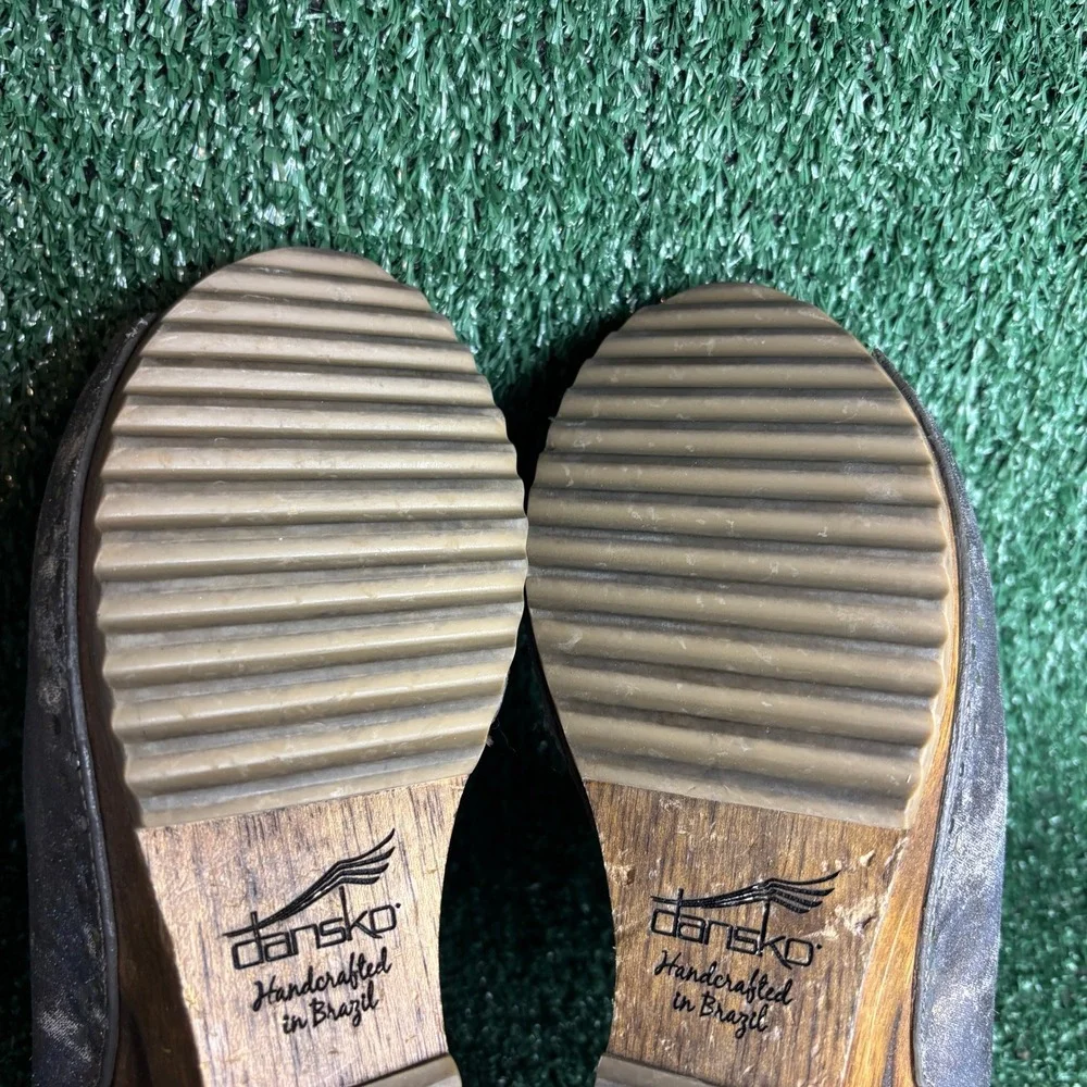 Dansko Metallic Leather Peep Toe Cutout Wedge Sandal Mule Grey Womens Sz 10.5-11